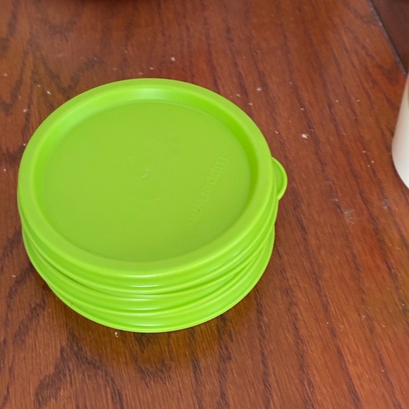 Tupperware Tulip Springtime Pitcher Set - Picture 4 of 7